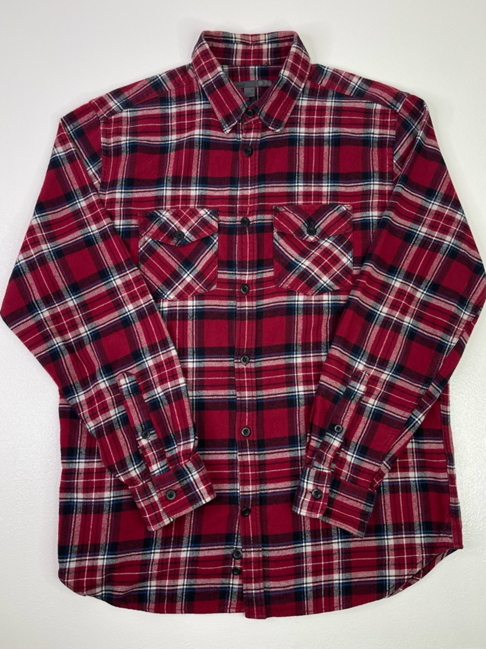 Old Navy Men’s Classic Red Plaid 100% Cotton Flannel Button Down Shirt Size L
